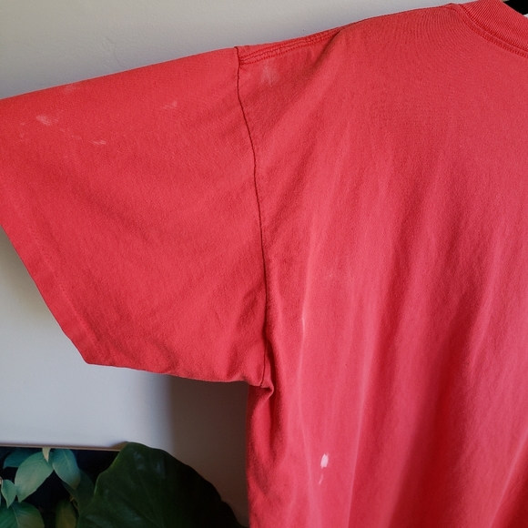 Vibrant Vintage Embroidered Hong Kong Shirt - Picture 8 of 11